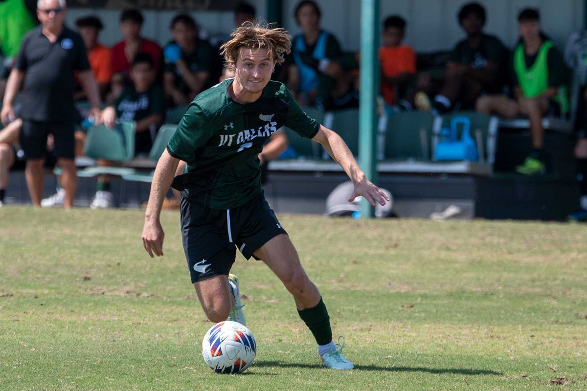 dougfejer's tweet photo. When playing soccer rule #1 is to always smile when your photograph is being taken.
It's a rule.
@UTDCOMETSPORTS @UTDMensSoccer https://t.co/xgRRb0Petw