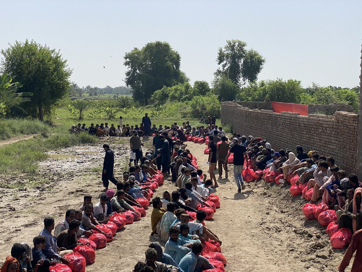 Saadriazkagdi's tweet photo. Alhamdulillah covered Balochistan (Bella &amp; Uthal), Thatta, &amp; Khairpur (PirJogoth)

Covered 1000 families Alhamdulillah! 

Please remember me &amp; my family in your prayers.

Thank-you, @shafaywahidi &amp; @rha_pakistan for your support.

#FloodsInPakistan #Helpchangetheworld https://t.co/iBCwQ4jO2B