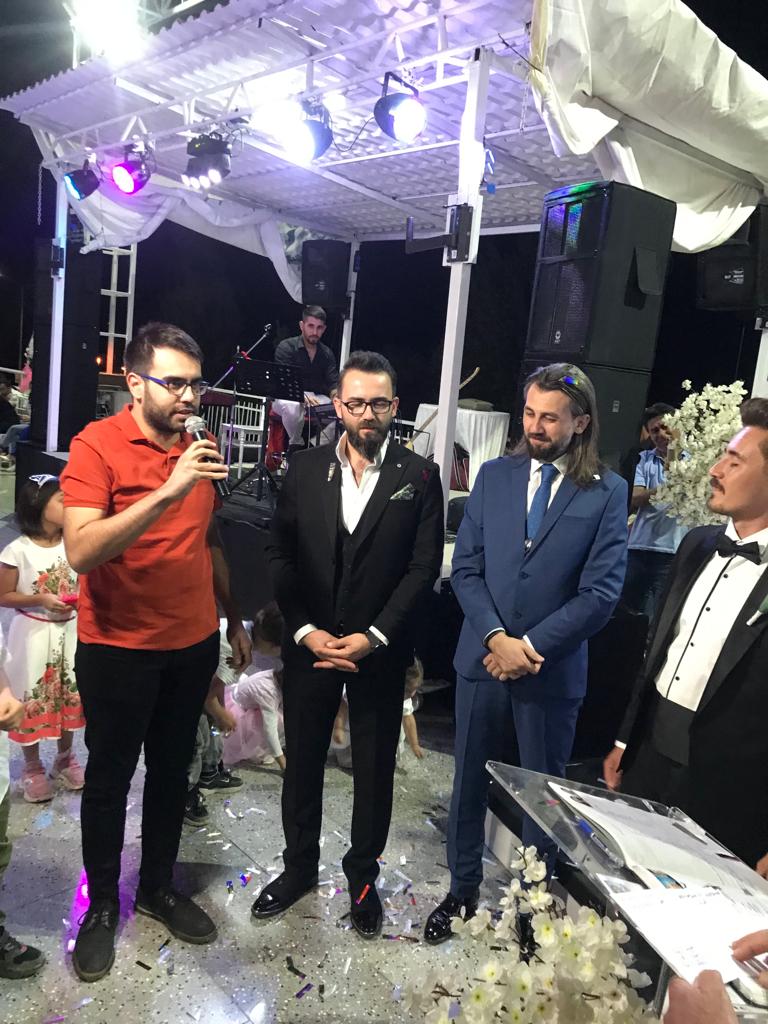 Yönetim Kurulu Başkanımız Osman Ertuğrul YÖRÜK, Yönetim Kurulu Üyemiz Ali Kaynak'ın nikah merasimine katıldılar. Ali ve Berat çiftine bir ömür mutluluklar dileriz.