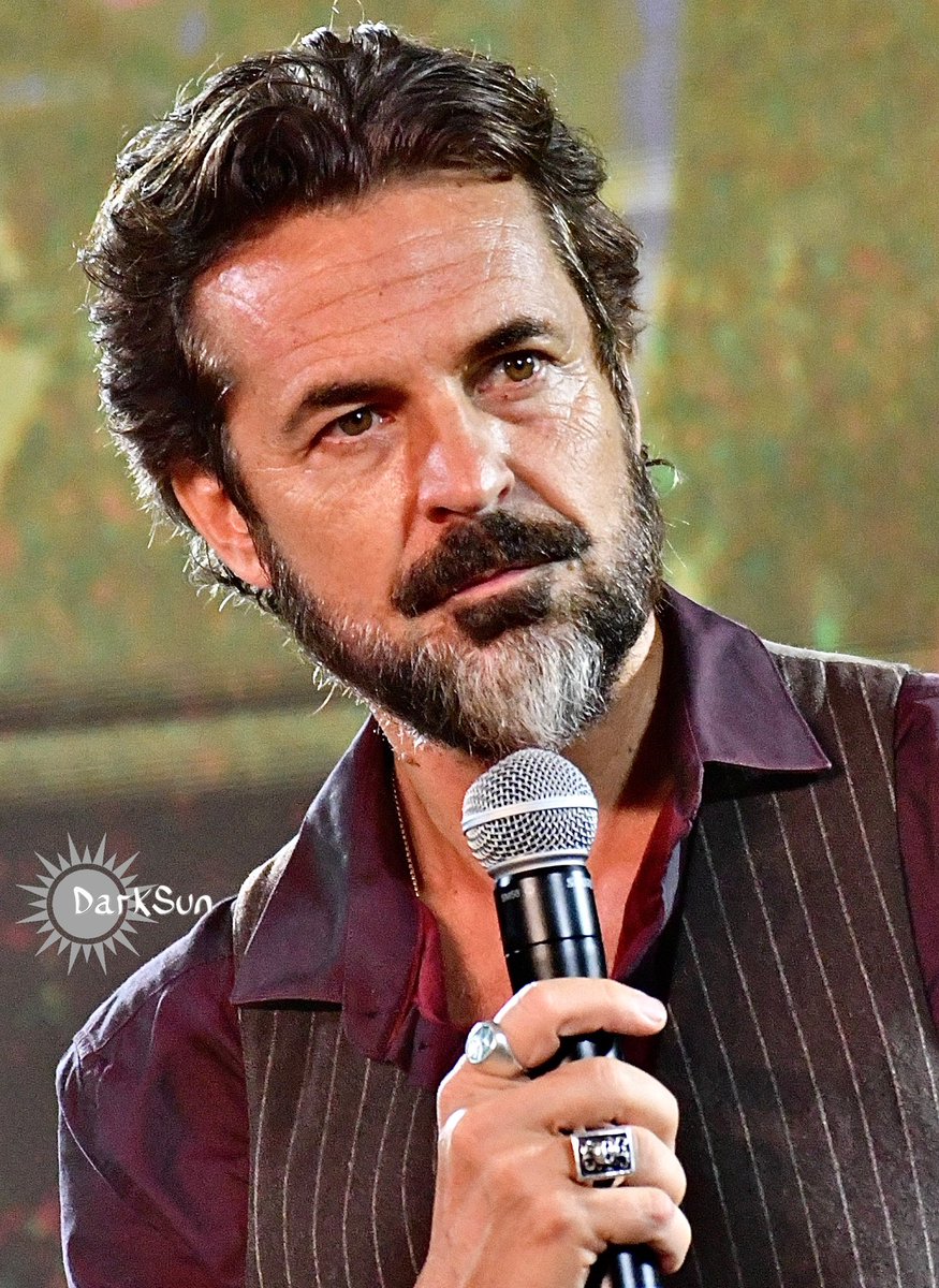 DarkSun713's tweet photo. Jeffrey Vincent Parise
JiB12, Rome, 27th August 2022
#SPNFamily #spn #Asmodeus #PrinceofHell #Supernatural #SPNfandom #SPNFamilyforever #jeffreyvincentparise #jib12 #JIBCon #jib #JiBFamily https://t.co/0XXFgaw5se