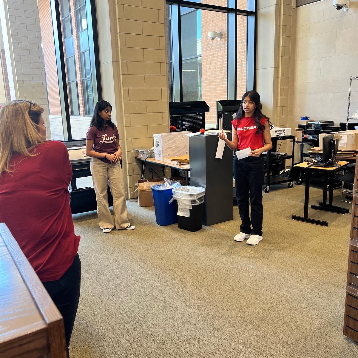 warrior4library's tweet photo. AP Research got to pitch their research ideas to principals and our lead counselor today. The admin were impressed by these rockstar kiddos! 
#fisdlibraries #librarylife #highschoollibraries #apresearch #apcapstone #madetoshine https://t.co/FX9EbQdRwL