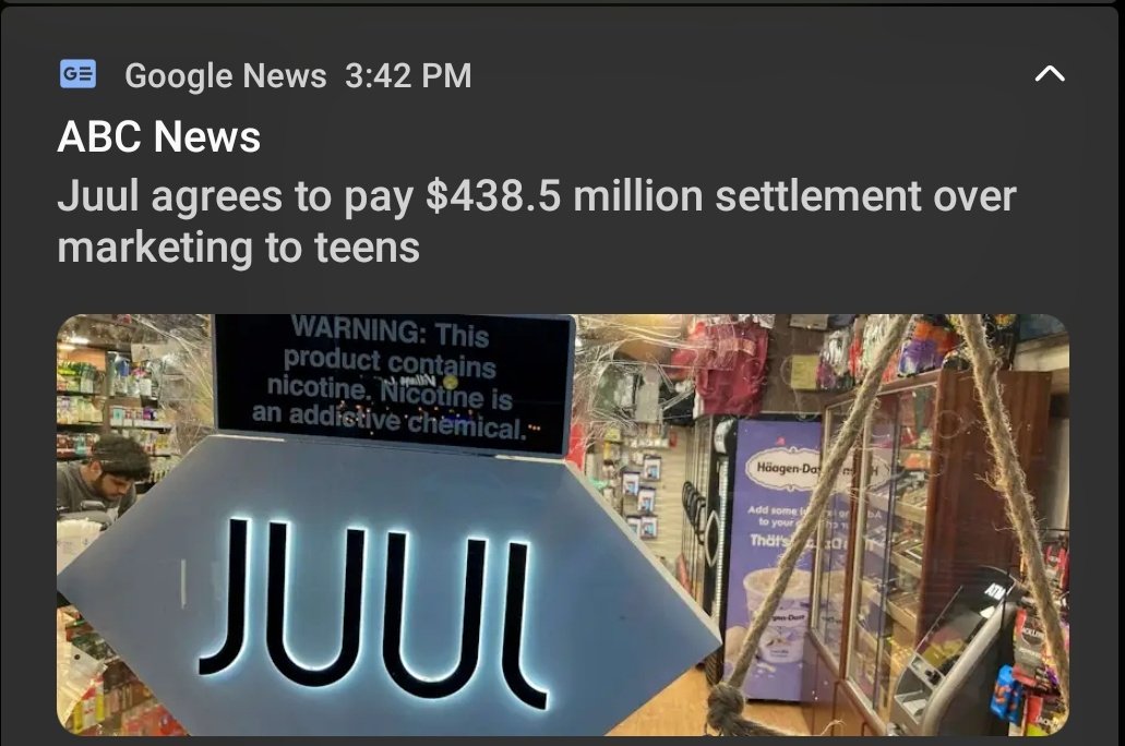 Senor_Fuerte's tweet photo. Juul pods cost $11 https://t.co/mHNcOIJD3P