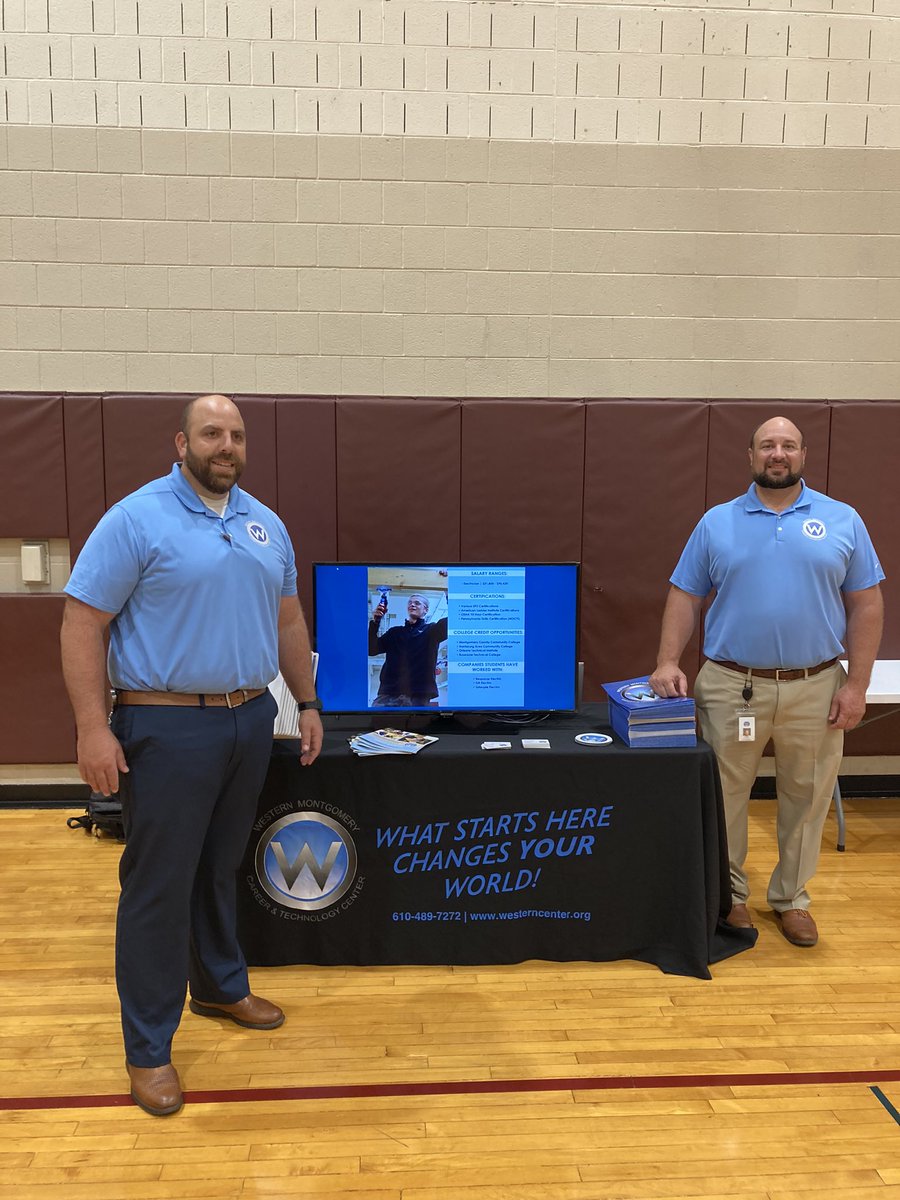 pgsdfalcons's tweet photo. Welcome to PGMS Back-to-School Night!🏫✏️📚
 #PottsgroveProud #BackToSchool https://t.co/dxKlbimgIm