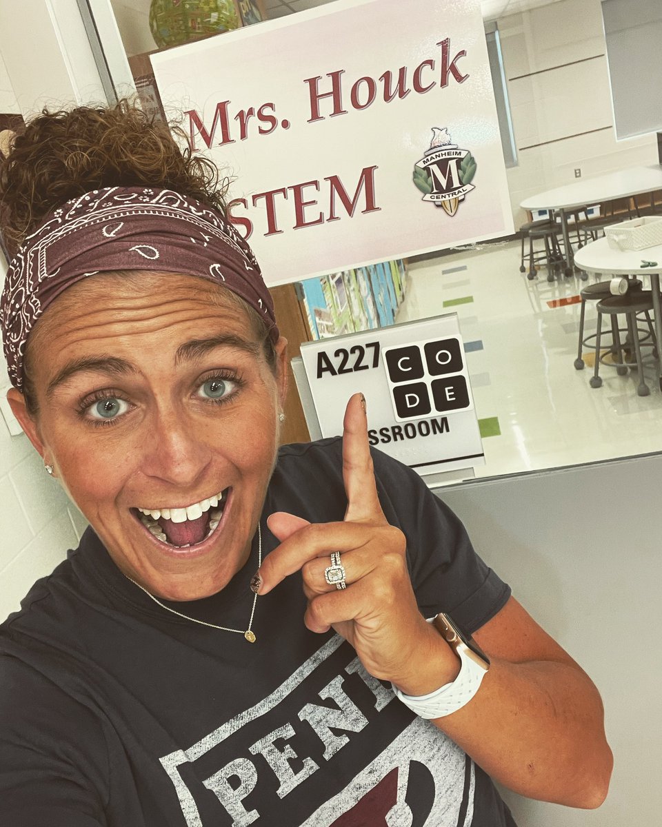 Laura Cropper tweet media