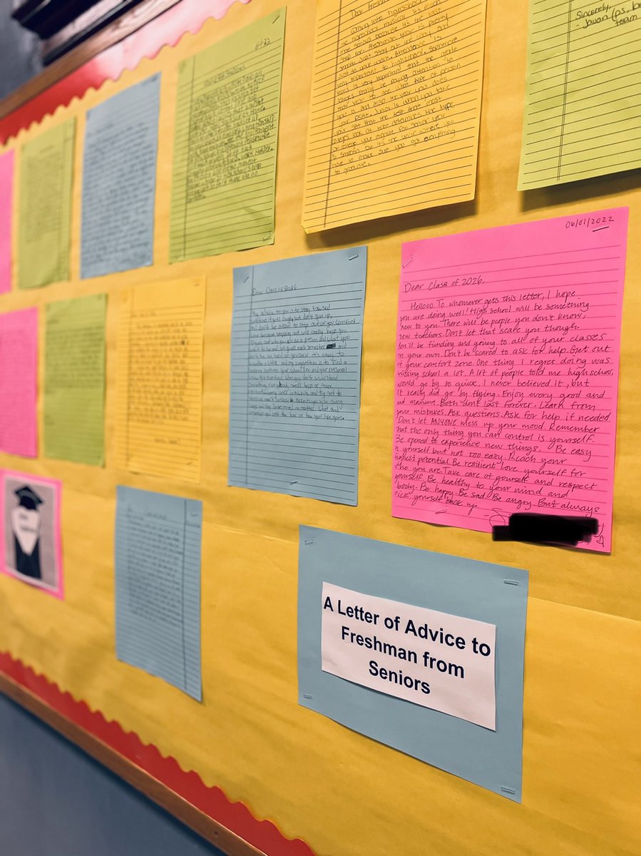 Spotted some new bulletin board action today. The ⁦<a href="/RCA_WARRIORS/">Richards Career Academy</a>⁩ Class of 2022 left behind notes for the Class of 2023 containing words of advice for their high school career. Students read and discussed them during Freshman Seminar. Lots of great advice!