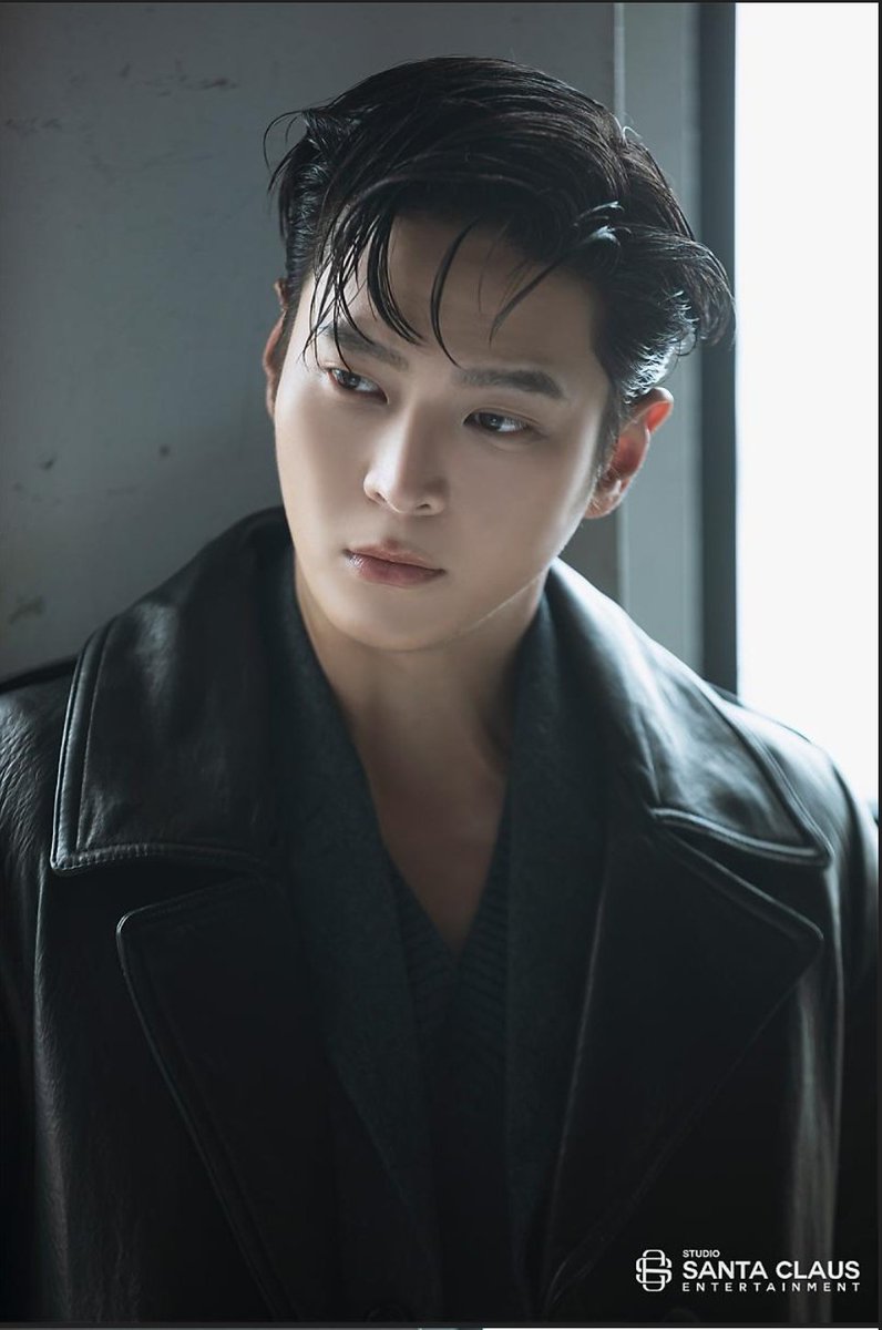 Tina_tike's tweet photo. My favorites from today, was not easy to choose🤩🥲 My Mister Perfect🥰❤❤️🔥
#zuwon #Carter #carternetflix #Actor #model #stunning #moonjunwon #주원 https://t.co/OEO3hZXtAl
