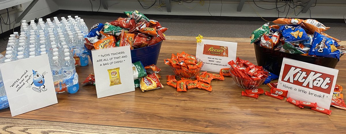 fayettewarehigh's tweet photo. Super excited about our snacks from our Awesome Principal on this extended day!! Thank you Mr Newman!! 🍫 @Supt_Hamlett @FCPSchoolsTN https://t.co/a47qAVcxyP
