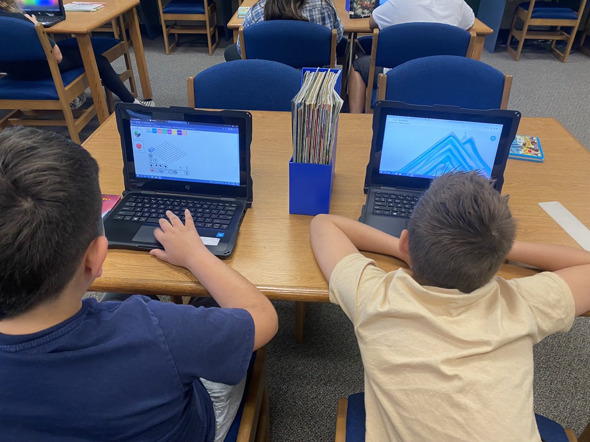 YeatesHeather's tweet photo. Lots of excitement in Library today when Mrs Ray introduced all the Maker space opportunities online! #makerspace @Melissalibrary #robrangers https://t.co/l1DeeTqugp