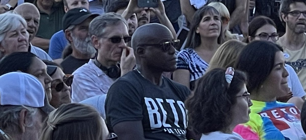 JeremySWallace's tweet photo. Yup. That’s Carl Lewis, 9-time Olympic gold medalist and University of Houston legend. He’s among the crowd in Austin waiting to hear @BetoORourke speak at a rally tonight https://t.co/gNgQAehWzd