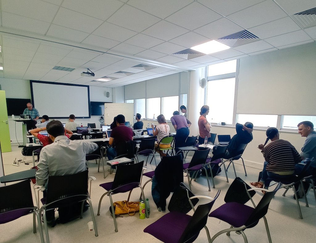 dariush_ghasemi's tweet photo. Accounting heritability, linkage disequilibrium for GWAS/genomic prediction models and many more topics with practicals via GCTA, LDAK all covered in today's course thanks to @dougthespeed @djbalding
September 6, 2022 | INSERM, Paris
#trainckdis #Eurac #inserm #iges2022 https://t.co/JMEuY6V7GJ