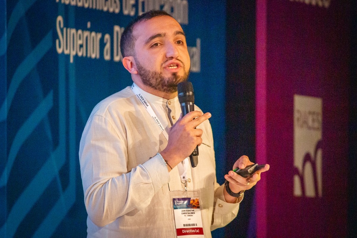 Dr. Juan Sebastián Chiriví, líder nacional de investigación de la UNAD, quien habla de experiencias de la E-investigación y el aporte social que hace en el mundo.

#LíderesPorLaEducaciónADistanciayVirtual