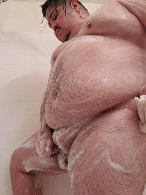 3 pic. Might need some help with those hard to reach places hehe Can anyone help ? #booty #tummytuesday