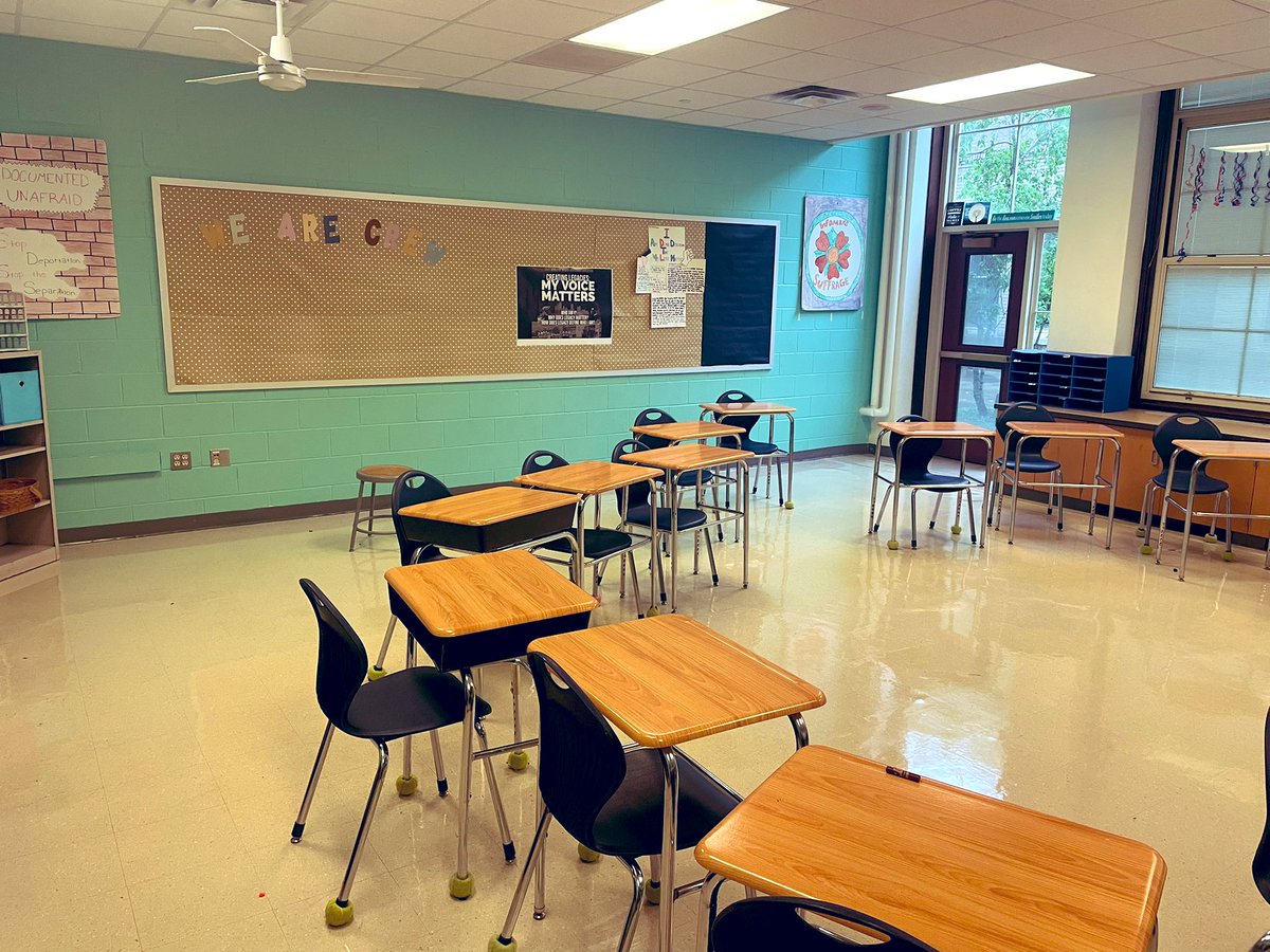 GriffinsWois's tweet photo. We are ready and excited to welcome back our Crew tomorrow! #RCSDone #GriffinPride #ProudtoBeWorldofInquiry #WeAreCrew @RCSDNYS https://t.co/UHbM2GDveV