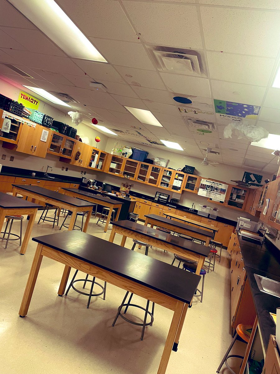 GriffinsWois's tweet photo. We are ready and excited to welcome back our Crew tomorrow! #RCSDone #GriffinPride #ProudtoBeWorldofInquiry #WeAreCrew @RCSDNYS https://t.co/UHbM2GDveV