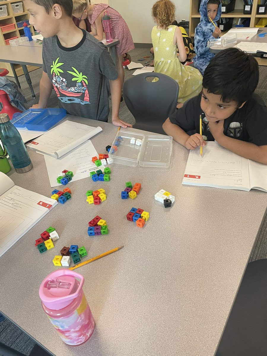 Third graders <a href="/DavidsonComets/">Davidson Elementary</a> are organizing, counting and representing collections of objects. Love seeing all the different ways of thinking! Setting ourselves up for success with multiplication! <a href="/NKCSchools/">NKC Schools</a> <a href="/eureka_math/">Eureka Math</a> <a href="/AndreaStauch/">Andrea Stauch</a> <a href="/LongMkl8/">Mary Long</a>