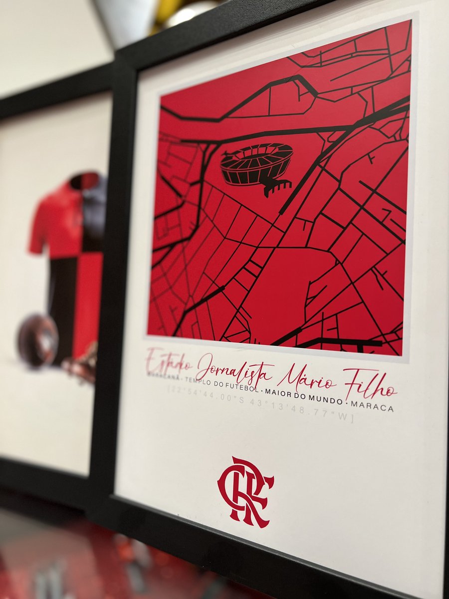 futframe's tweet photo. PARTIU MARACANÃ, JOGO DO MENGÃO! 🎶

Quarta é dia de casa cheia. 🏟️

Você encontra esse e outros modelos na loja oficial do Flamengo mais próxima de sua casa. 🖼️ #FutFRAME #CRF https://t.co/NPq7gBrhB3