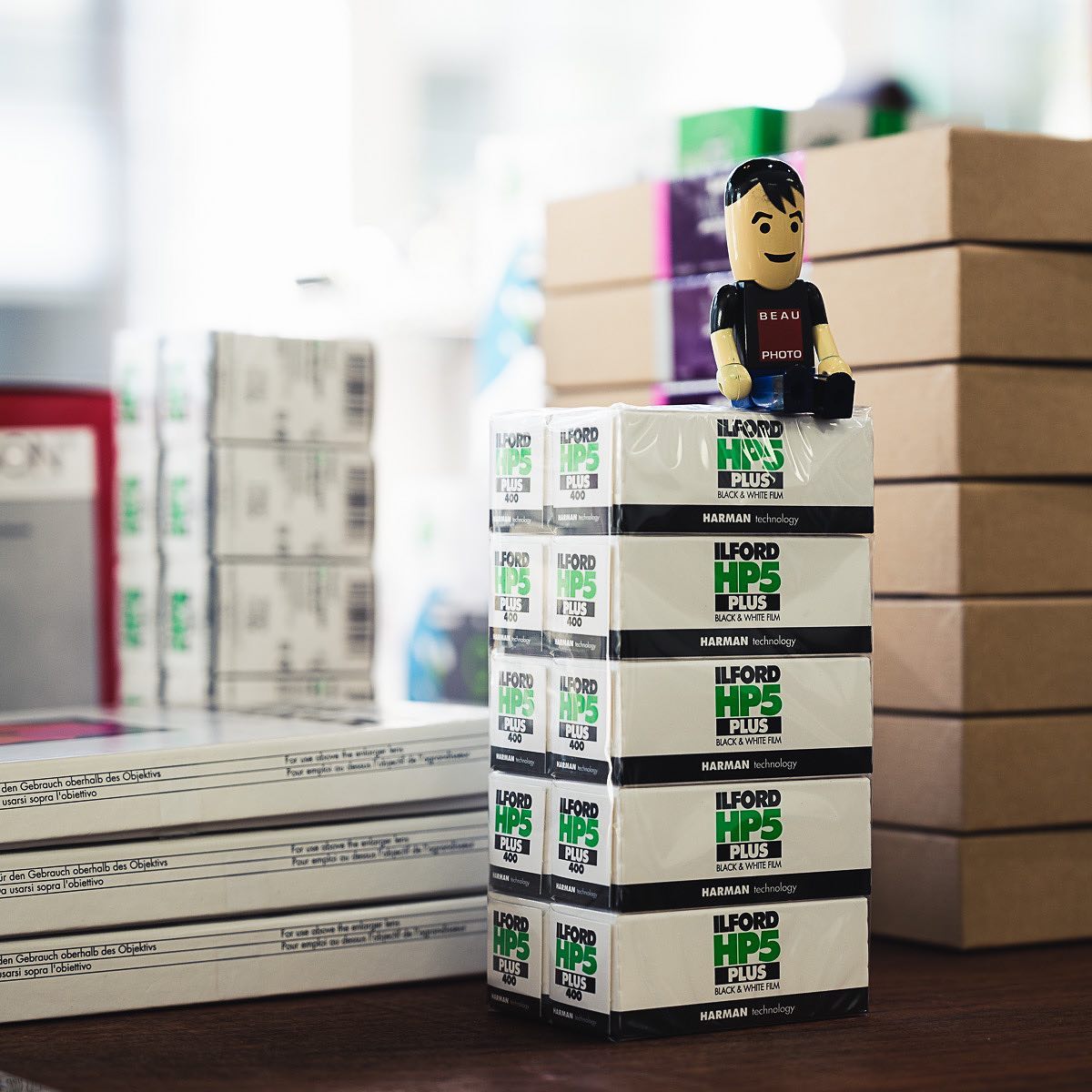 beauphotostore's tweet photo. It's back to school time! If you are taking a darkroom course or are in need of various analogue supplies for school, we've got you covered with Back to School Sales!
#filmatbeau #ilfordpaper #ilfordhp5 #harmanez35 #backtoschool https://t.co/oliD31Lzse