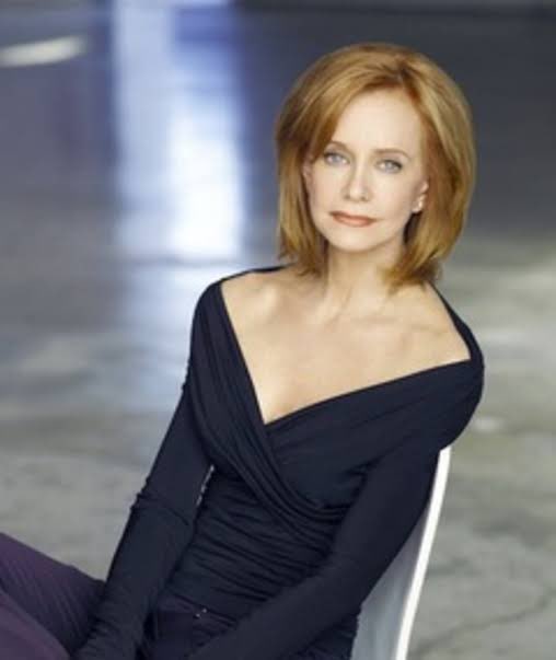 Happy birthday Swoosie Kurtz. My favorite film with Kurtz is Dangerous liaisons. 