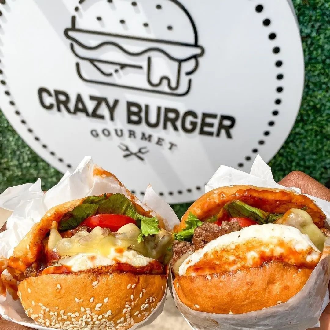 hyperactive_gh's tweet photo. FOOD: @crazyburgergh comes through as always with their menu of delicious world famous burgers and recipes!

Pass through their branches at East Legon and Cantonments (Rockstone’s Office) for a quick fix you’ll more than enjoy 🍔🍔

Order via 0206804331/0256562400 now 😋 https://t.co/ZX4DqCDp6Q