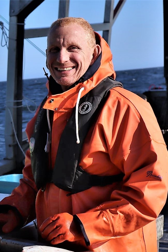 A flat out fantastic article about #WildPacificHalibut in <a href="/scoutmagazine/">SCOUT Magazine</a> featuring a Q&amp;A with 4th generation fisherman <a href="/weserikson/">wes erikson</a>! Thanks for selecting wild Pacific halibut as your sustainable choice for September <a href="/OceanWiseSeafd/">Ocean Wise Seafood</a>!  💙🙏 #BuyBC