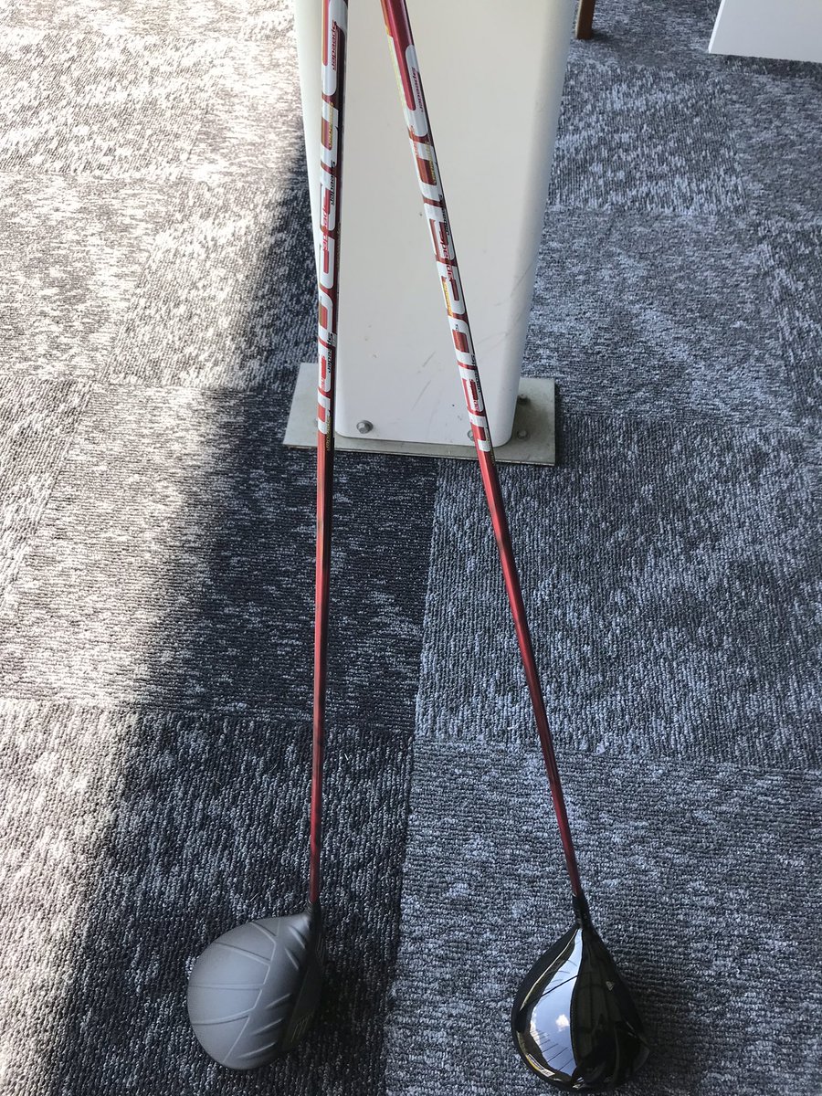 ts2user's tweet photo. ドライバー絶不調😭 気分転換にシャフト替え、ヘッド替え。原因は右半身(右肩)の突っ込み、右へ引っかけ、スライス、たまに真っ直ぐ😅 昨日の堀川未来夢プロの動画がたまたまそのレッスンで驚いた。修正、練習で来週のラウンドに間に合うか?#ゴルフ #クラブセッティング #100切り #TS2 #G400MAX https://t.co/nGHxBZT1nH