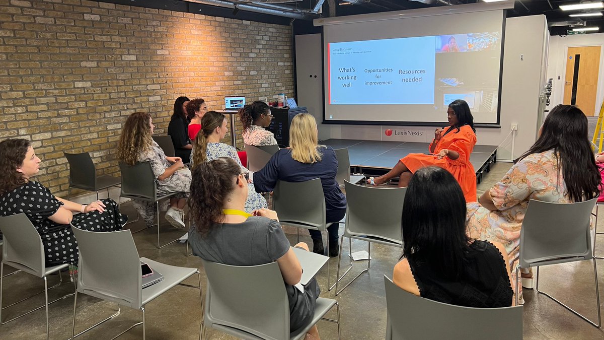 LexisNexis's tweet photo. To kick off Elevate I&amp;D, our Chief of Inclusion &amp; Diversity Officer, Ronda Moore met with our employee resource group leaders in London, UK. Here we discussed what’s working well, what are our opportunities for improvement, and what resources are needed. #LexisNexis #LNLife https://t.co/T8yUK0Xjxm