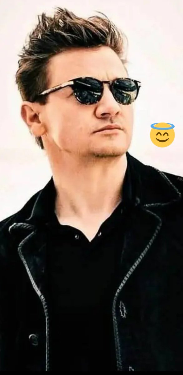 rennerland's tweet photo. Allegedly Paige Woolen contacted Jeremy Renner on Raya app.
An exclusive app to date famous people. We will never have proof just Paige's word.
She said he's sweet like an angel
😇❤😇
Check out from minute 21 👇
https://t.co/p1xKCBely8
#jeremyrenner #rayaapp https://t.co/971KxWRZvr