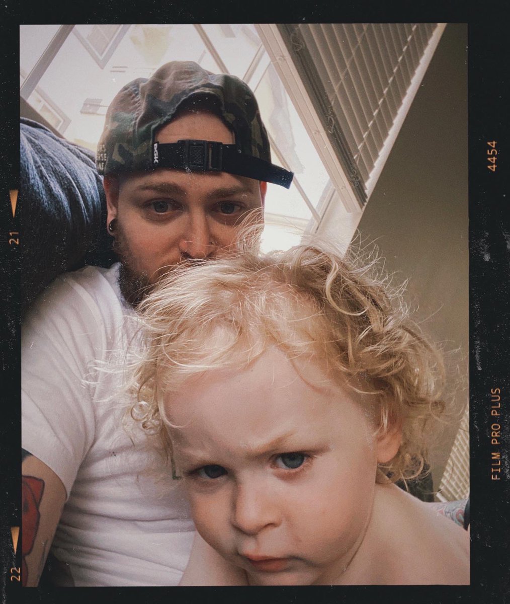 EvryoneH8sChris's tweet photo. I’ve been tryna do right ever since you touched down, I gotta be a good influence & someone you can look up to now. 🤞🏼👶🏼
#ActionJaxon 👶🏼 https://t.co/vixhXhFLC3