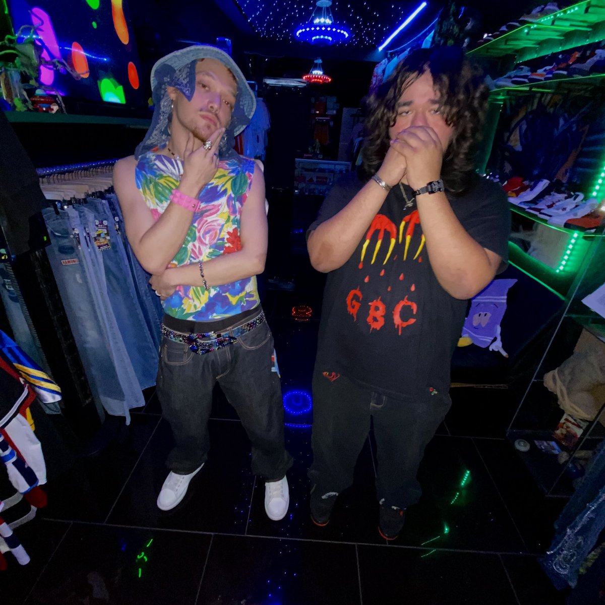 Area52htx's tweet photo. ☄️ THANK YOU FOR 4 YEARS 💫 https://t.co/hW8makcW2V