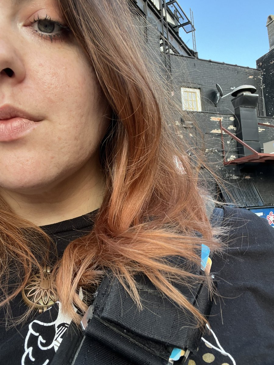 VileVioletkitty's tweet image. Goodbye, blue/green 🫶🏻🍁🔥❤️ #ManeConcept #LupitaSalgado