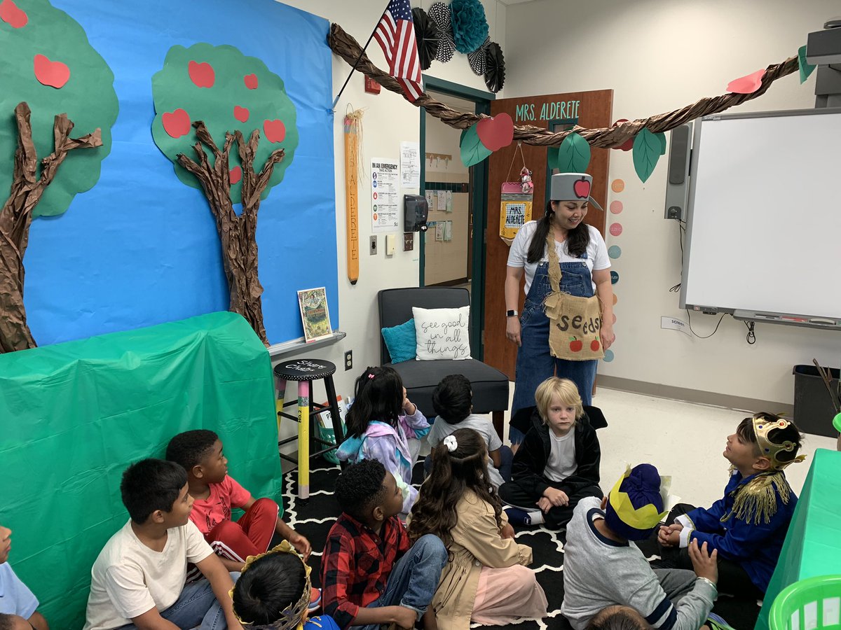 BeaverMST_Stars's tweet photo. 2nd grade finished up the Fairy Tale and Tale Tall unit with a fun classroom rotation. Each class got to rotate to all 5 teacher's classrooms for fun activities! #WeareSTARS⭐️ https://t.co/zucSWNT2Fu