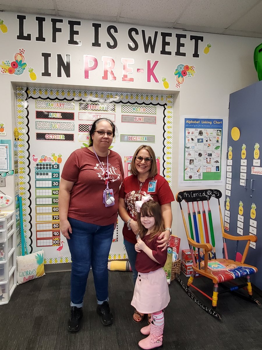 LPELeopards's tweet photo. LPE showing their ❤️ for Uvalde. #ChooseLP https://t.co/x0vHXsxT5s