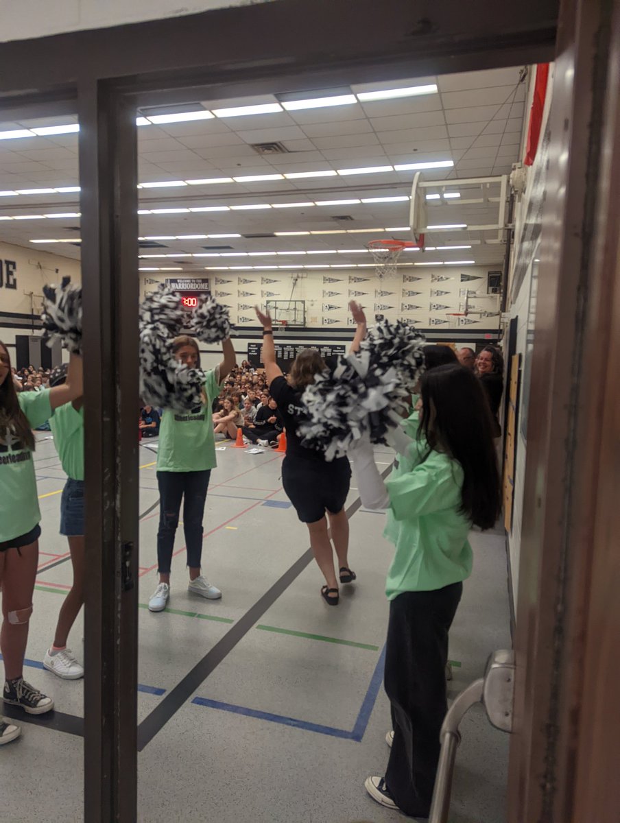 westheightsps's tweet photo. Wow!!! What an amazing first day at Westheights for our Warriors!! Give Mr. Johnston and Ms. Guy a high five ๐๏ธ tomorrow for all of their hard work at putting this together! THIS YEAR IS GOING TO ROCK!!! ARE YOU READYYYYYYYYYYYY? #wrdsbfirstday https://t.co/FGBtVm46Zp