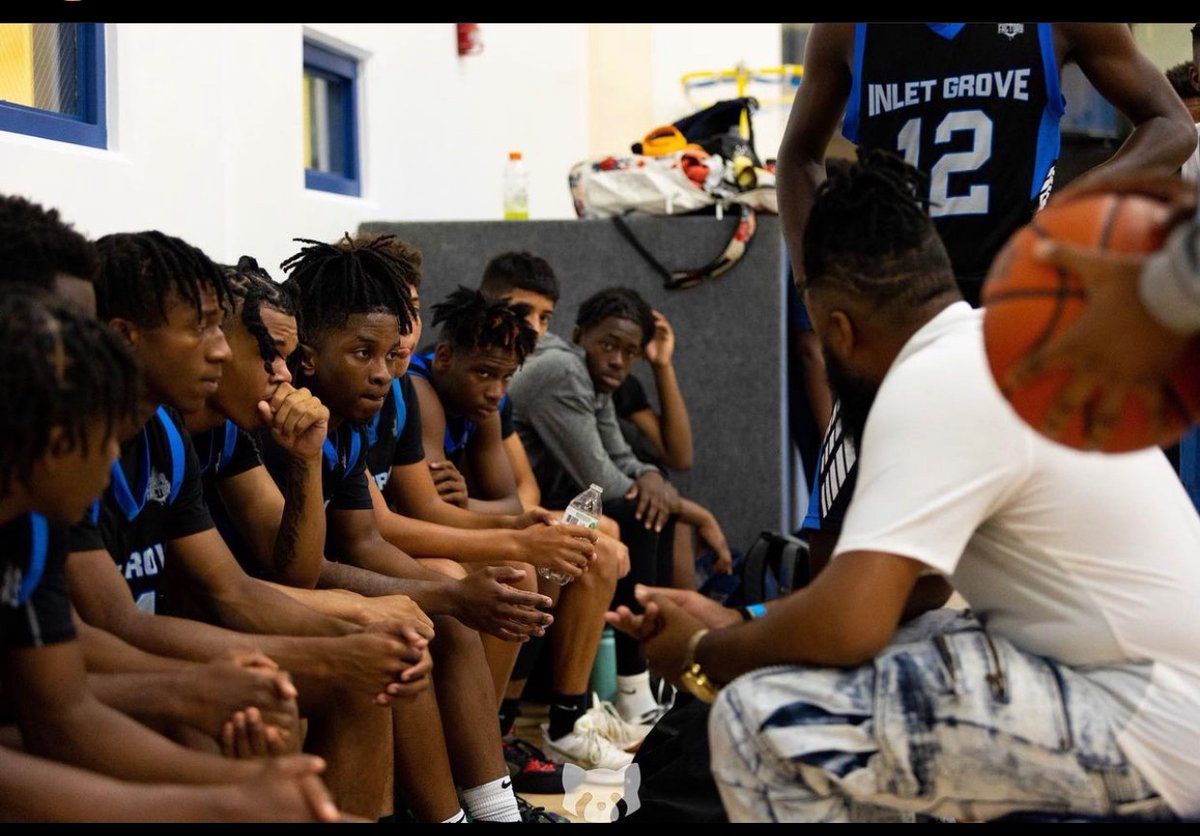 CoachChrisIGMBB's tweet photo. Everyday is a opportunity to get better! Setting standards = Culture building! #NoWastedDays #InletGrove 🌀🌀 https://t.co/TGSPuzensr
