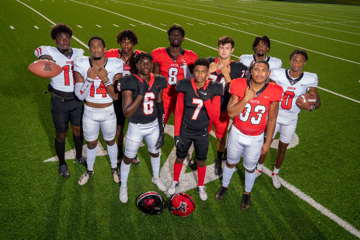 vypehouston's tweet photo. “We trust each other and keep each other accountable ... We came into the season knowing we were a different team.”

Fort Bend Austin is off to a 2-0 start, tying the number of wins from the previous two years combined. #txhsfb

✍️: @densilva02 

STORY: https://t.co/UdGkbOTvm1 https://t.co/sIuF7OJOlO