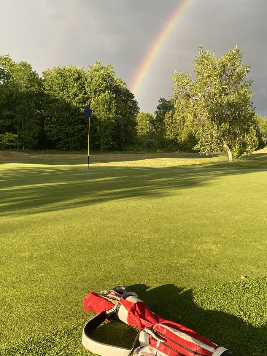 A salute to the founder of the Jones Bag Company, George Jones, who passed away last week. Started selling golf bags out of his taxi in 1971 at the age of 40. Created an iconic product. #golfbiz