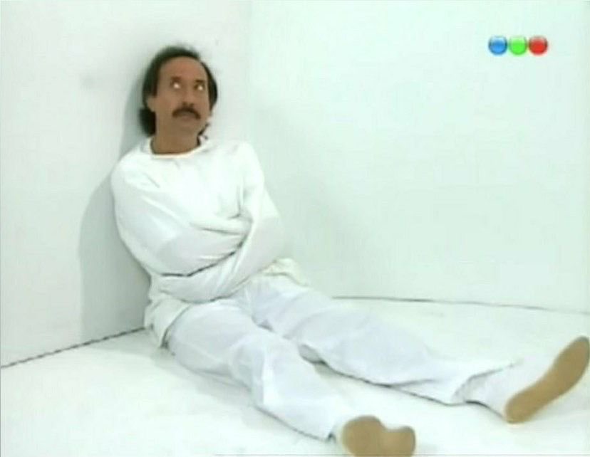 viendo fotos de justin me acabo de poner a llorar cantandole a los gritos tu turrito