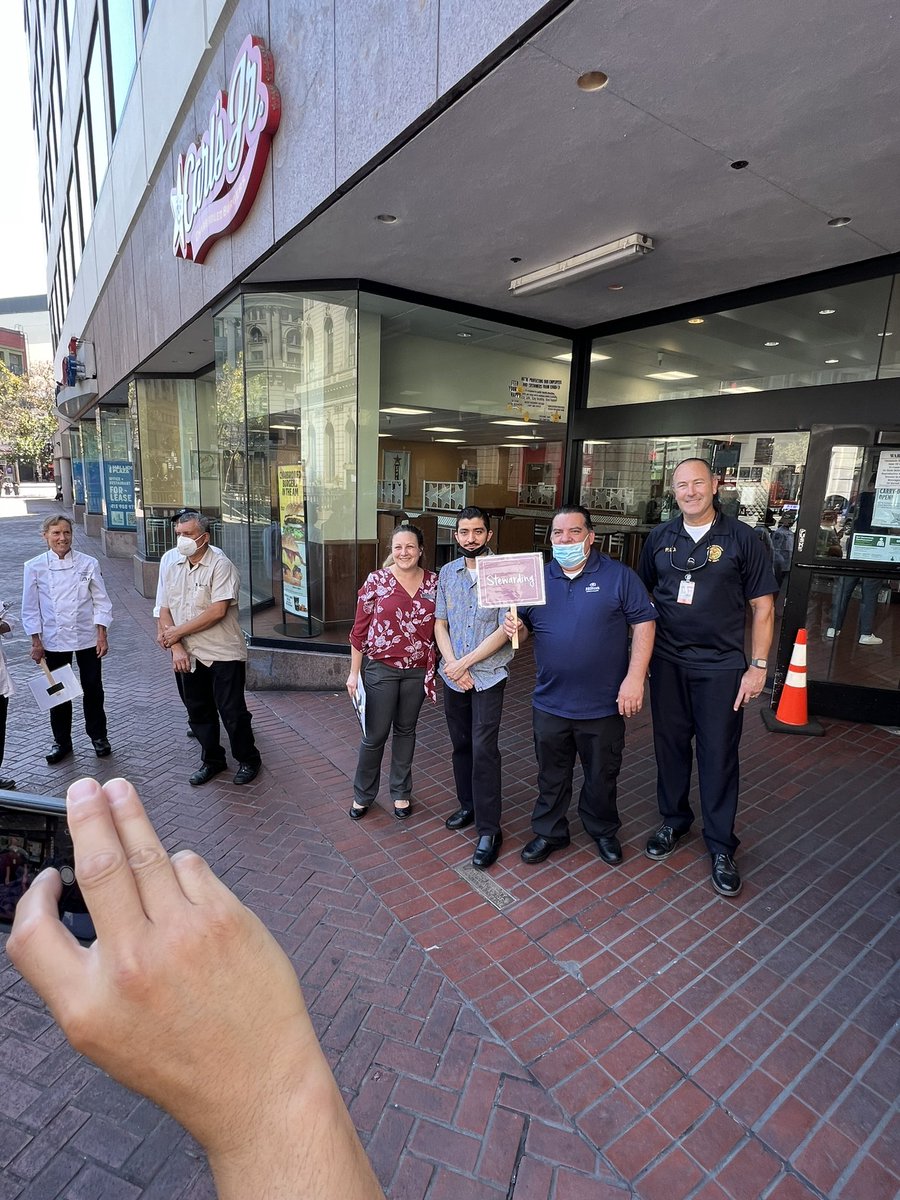 SFFDPIO's tweet photo. Our #PIO had the opportunity to witness the @HiltonHotels #Parc55 fire drill today, and witness what they do to keep visitors safe every day. #SF is open for business! @HotelCouncilSF https://t.co/0H0FHA3DHm