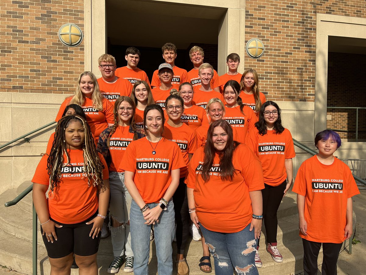 PJprof's tweet photo. Let the new Wartburg adventure begin for my IS 101 class! Looking forward to a great semester! #wartburg https://t.co/m96oODDnoZ