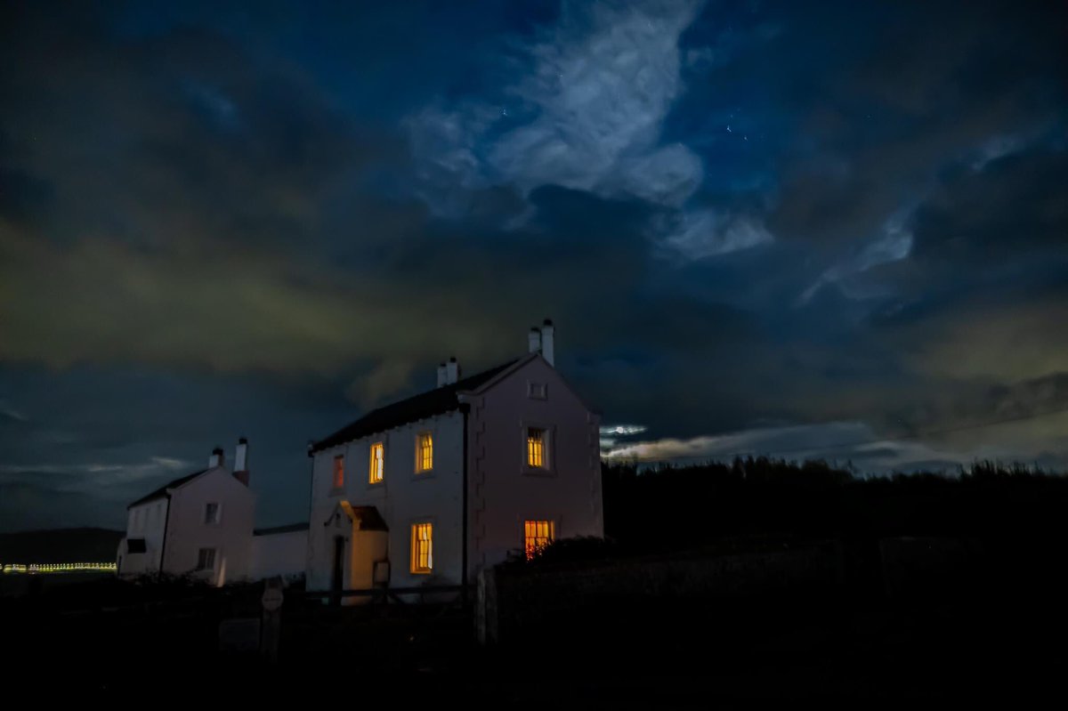 SwinburnDave's tweet photo. Moody skies above Penmon this evening …@Ruth_ITV @DerekTheWeather @itvweather https://t.co/6Sw4NFNGF9
