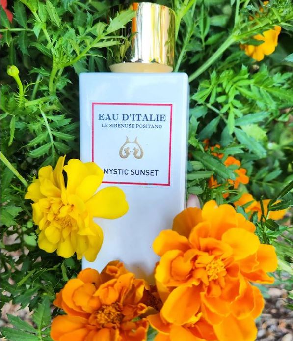 BeautyAlchemist's tweet photo. New from @EaudItalie  &amp; @Beautyhabit Mystic Sunset , a beautiful tribute to the sunset over Positano - 
https://t.co/toYRh1nOL0 .    #perfume https://t.co/Mpe3GZ8Onb