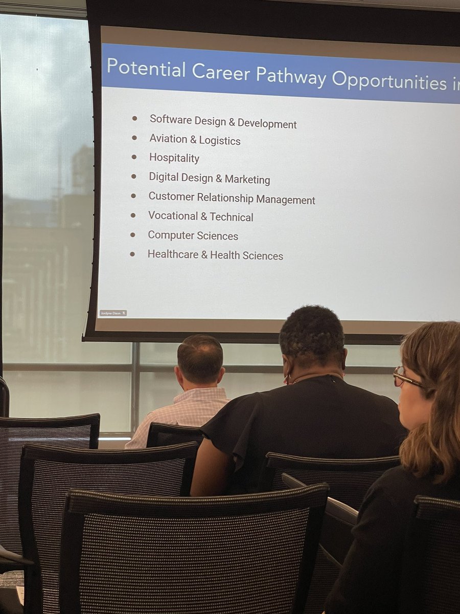 Ed_ChangeAgent's tweet photo. We had an awesome day with Charlotte Business Executives, CMS Board of Education Members and fellow district CTE Central Office leaders at the CLT Alliance Talent and Education Council located at Honeywell in beautiful downtown Charlotte! #CMSCTE #MakingtheConnection @CTEforNC https://t.co/VcEYpCk9je