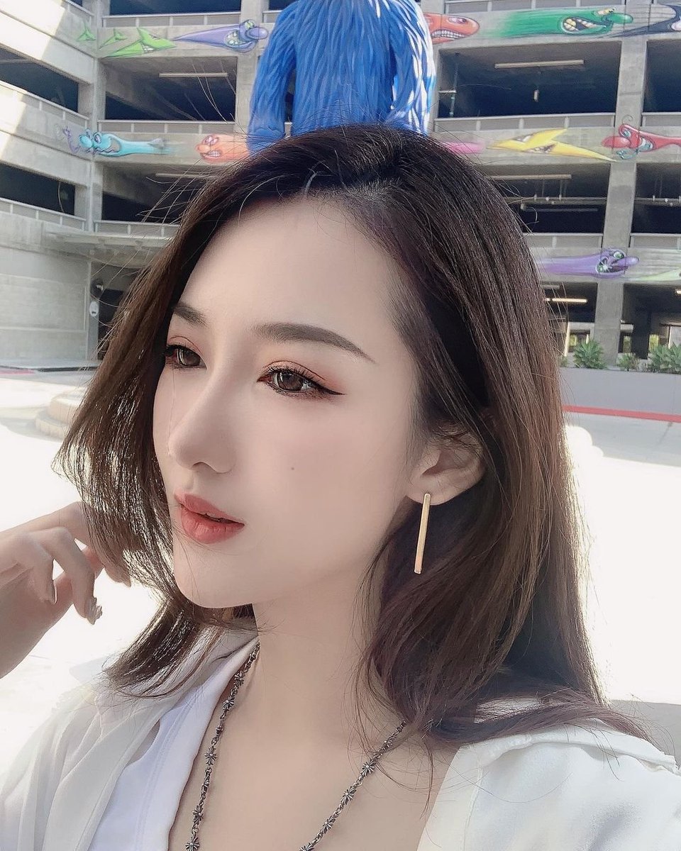 lramdeva1's tweet image. Virtue never grows old