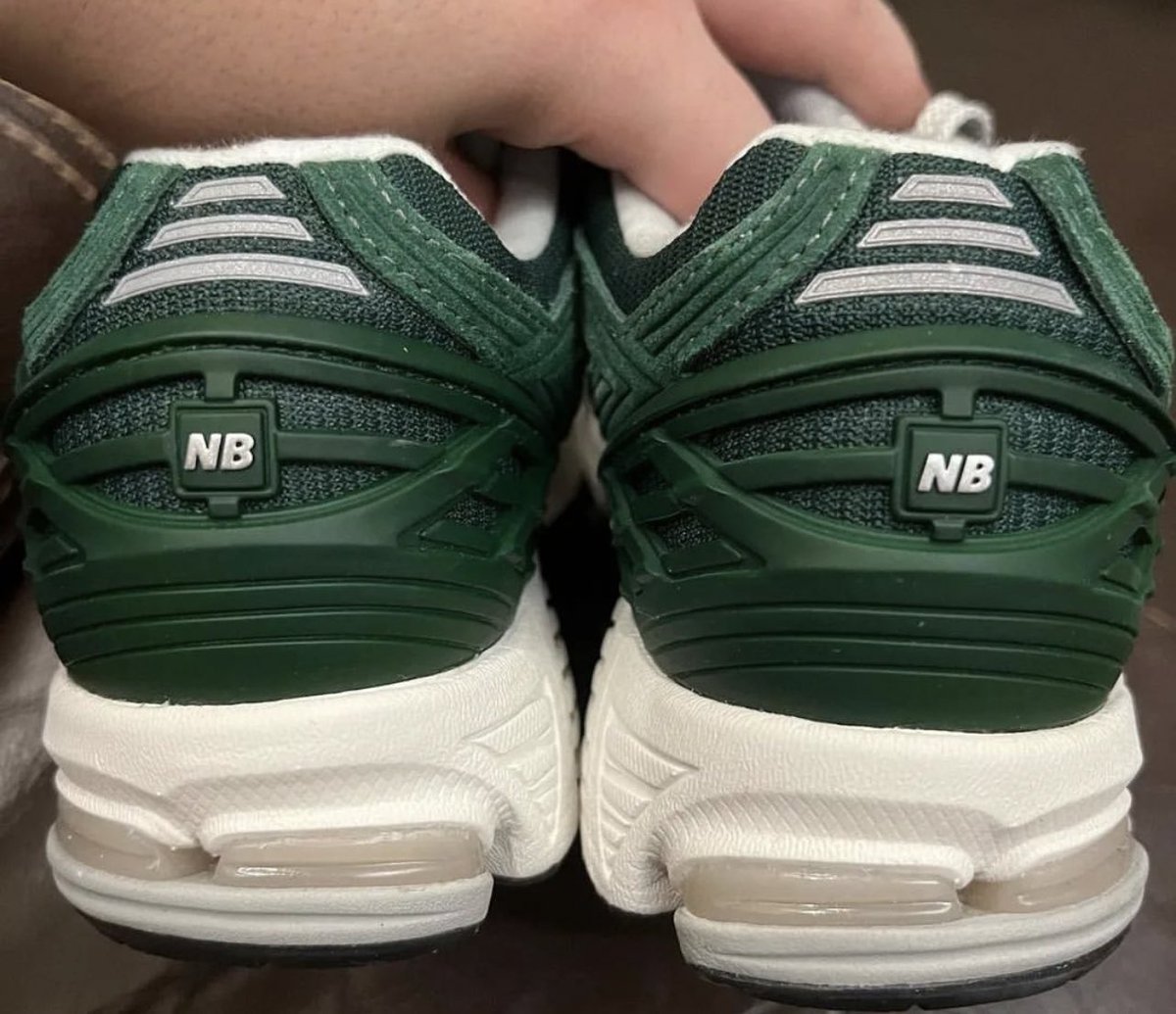 nicekicks's tweet photo. “Forest” NB 1906R 🌲 https://t.co/emGYHJwenU