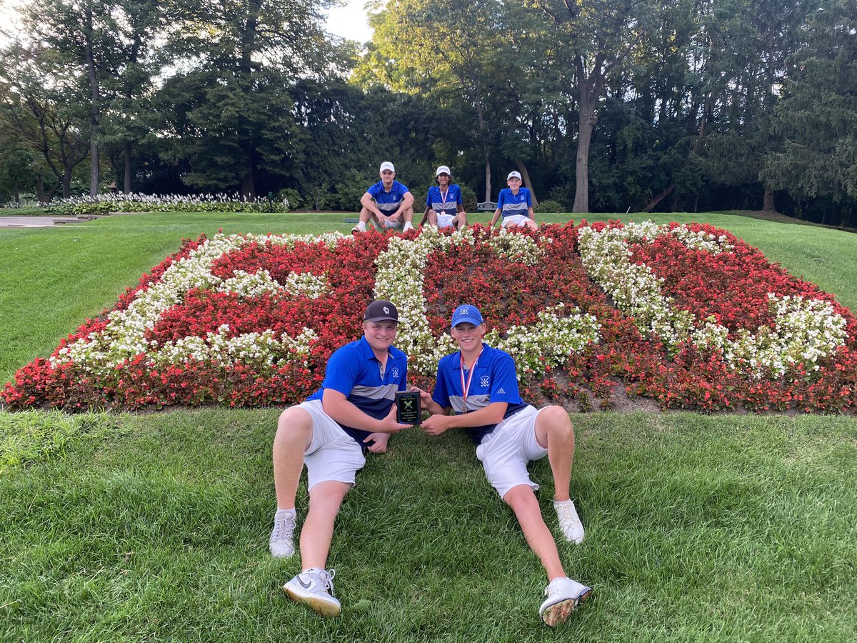 GenevaBoysGolf's tweet photo. Vikings take a good win at Elgin CC!! 3 players in the top 10 as individuals with Frick breaking the par barrier at 71!! Outstanding! @GHS_ILathletics @dhpreps @KaneCountyPreps @JakeBartelson https://t.co/WqBB5WfLjW