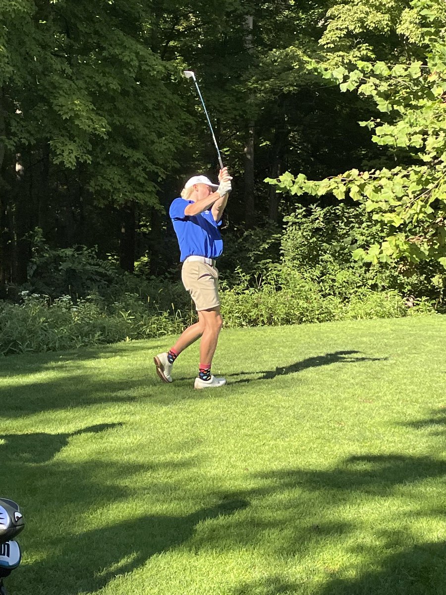 MadeiraGolfTeam's tweet photo. Nice win today for the varsity Mustangs on the challenging back 9 of Hickory Woods, 153-174 over CCD. Madeira’s record improves to 6-0. Mustang scoring:
Tanner Temar 36 🥇
Grant Rindels 37
Luke Isgrig 39
Jackson Cunningham 41
Keegan World 41
Eddie Hartung 42 https://t.co/rVXTzhoA0J