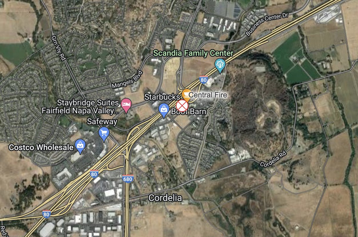 Sarah_Stierch's tweet photo. 🔥🚨#SolanoCounty | #Fairfield
#CentralFire first reported at 5:11 PM 9/6 across from 4490 Central Way in Fairfield.
📌5:19 PM 9/6—
–1/4 acre
–light flashy fuels
–slow rate of spread
—CAMERAS—
🎥Cordelia Green Valley https://t.co/PWZFMfchT5
Follow thread for updates.👇🧵 https://t.co/8ReKh0fLCz