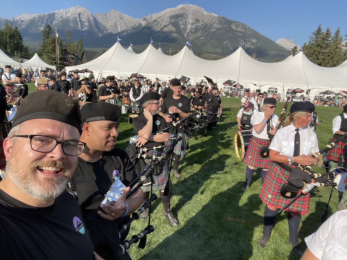 LidgrenBagpiper's tweet photo. Canmore Highland Games massed bands.
|
|
|
#LidgrenBagpiper #bagpipes #bagpiper #bagpiperforhire #massedbands #highlandgames #pipeband #scottish #music #canmore #alberta #mountains https://t.co/p2wv2apZmB