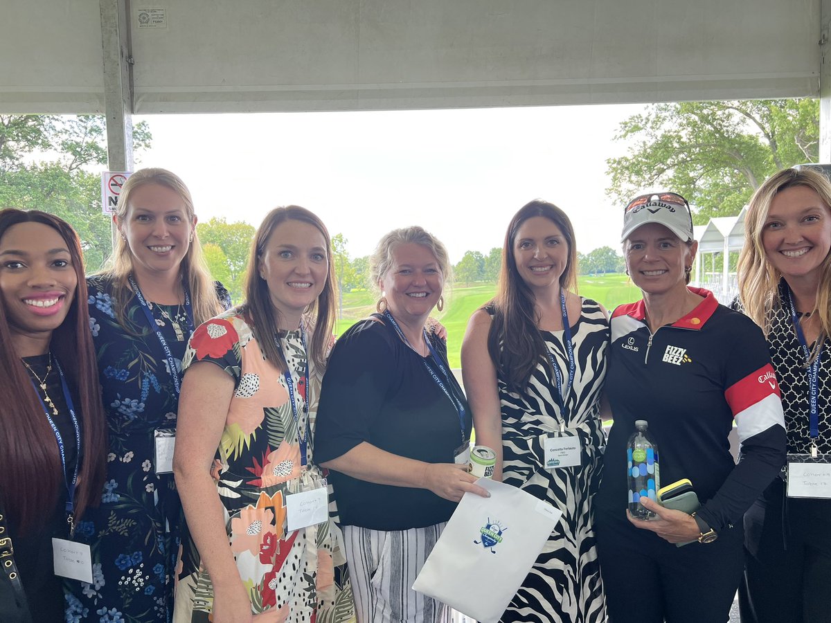 TLL45236's tweet photo. @ANNIKA59 @QueenCityLPGA great day with the greatest! Thanks for making today��s game changers a fabulous event, Annika and also to the fabulous #amyalcott. Thanks to Kroger and P&G and the LPGA. https://t.co/AoSVxJ5q9C