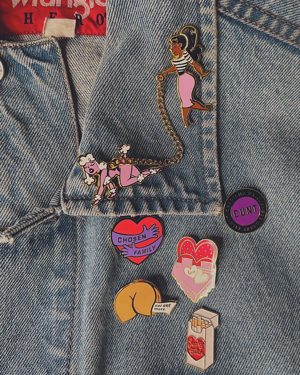 BadNewsWares's tweet photo. 💖puppy love pin💖

https://t.co/pM1IPw650Z https://t.co/jm7sykcEz5